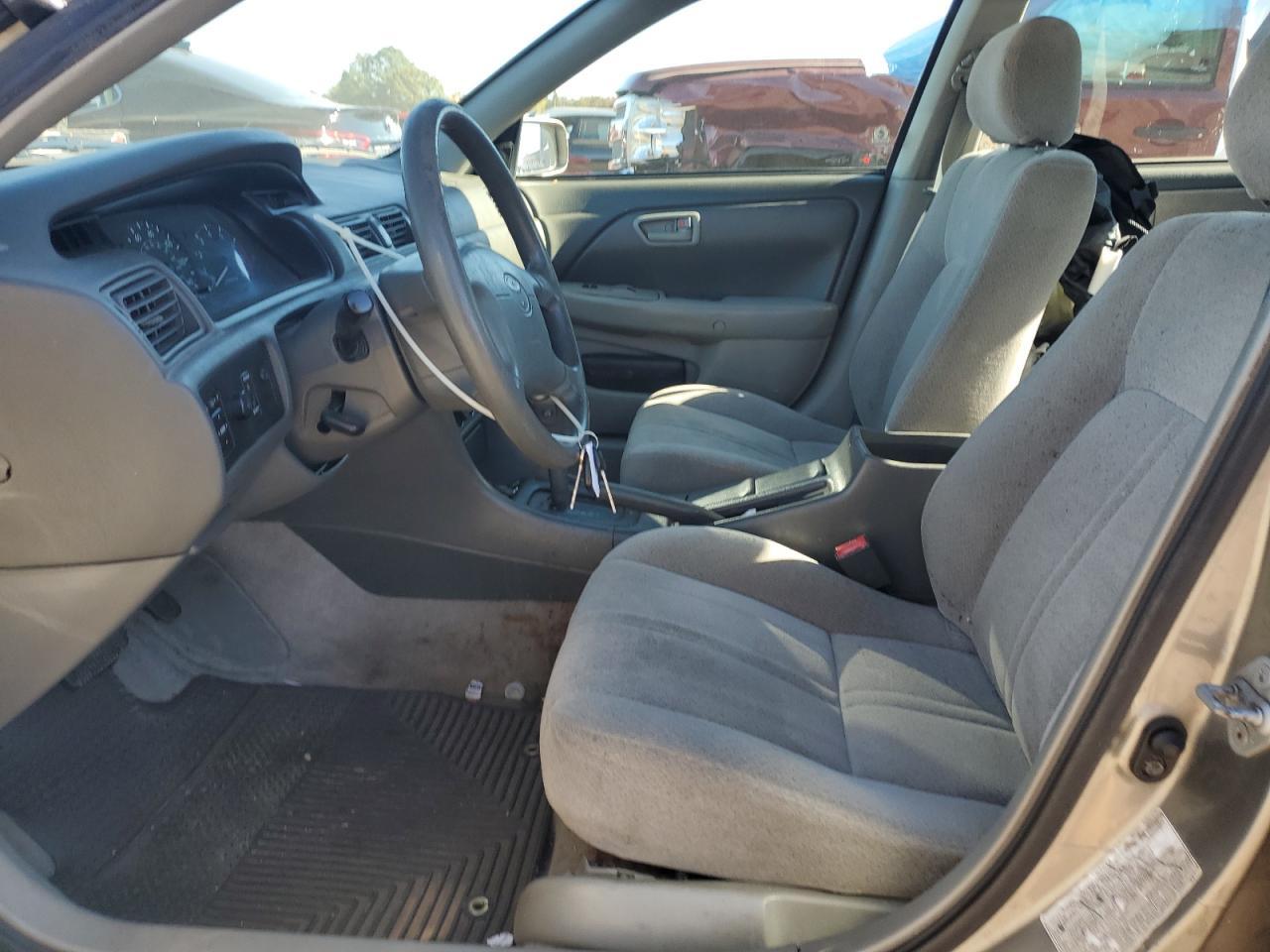 2001 Toyota Camry Ce - Image 7