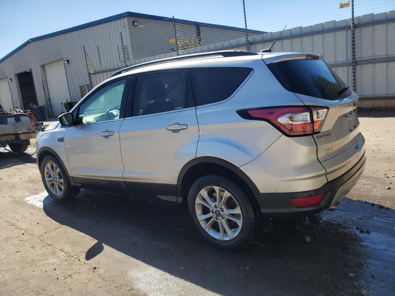 2017 Ford Escape Se - Фото 2