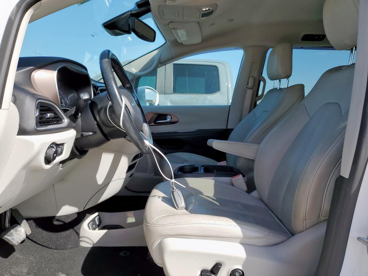 2019 Chrysler Pacifica Touring L - Фото 7