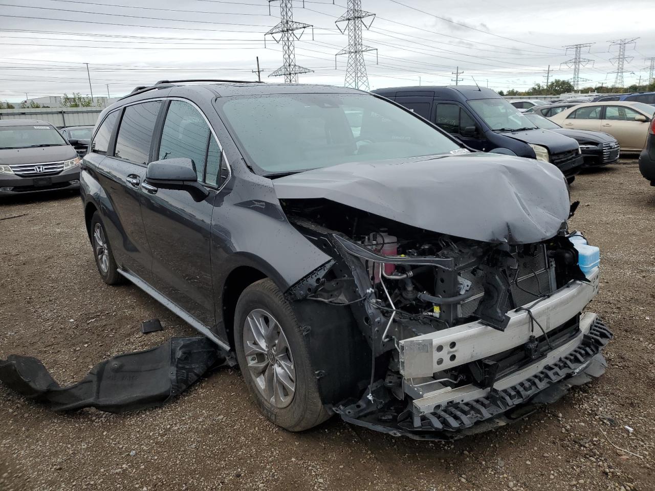 2025 Toyota Sienna Xle - Фото 4