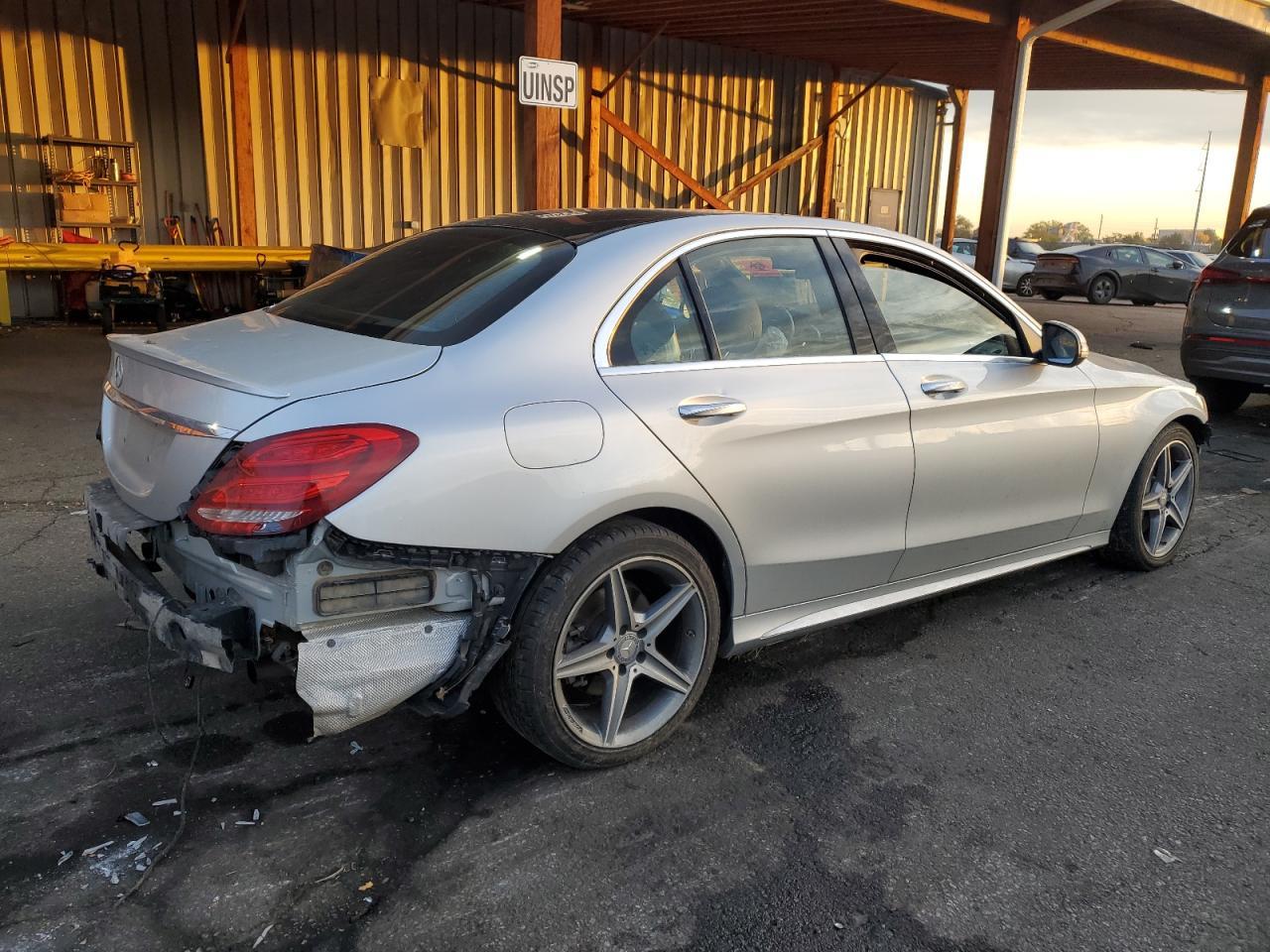 2016 Mercedes-Benz C 300 4Matic - Image 3