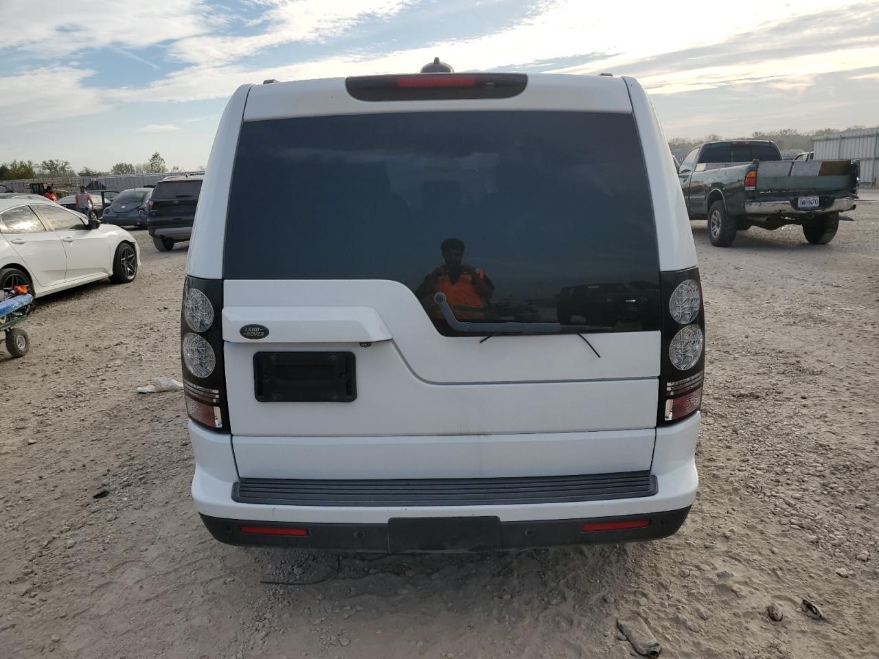 2016 Land Rover Lr4 Hse - Image 6