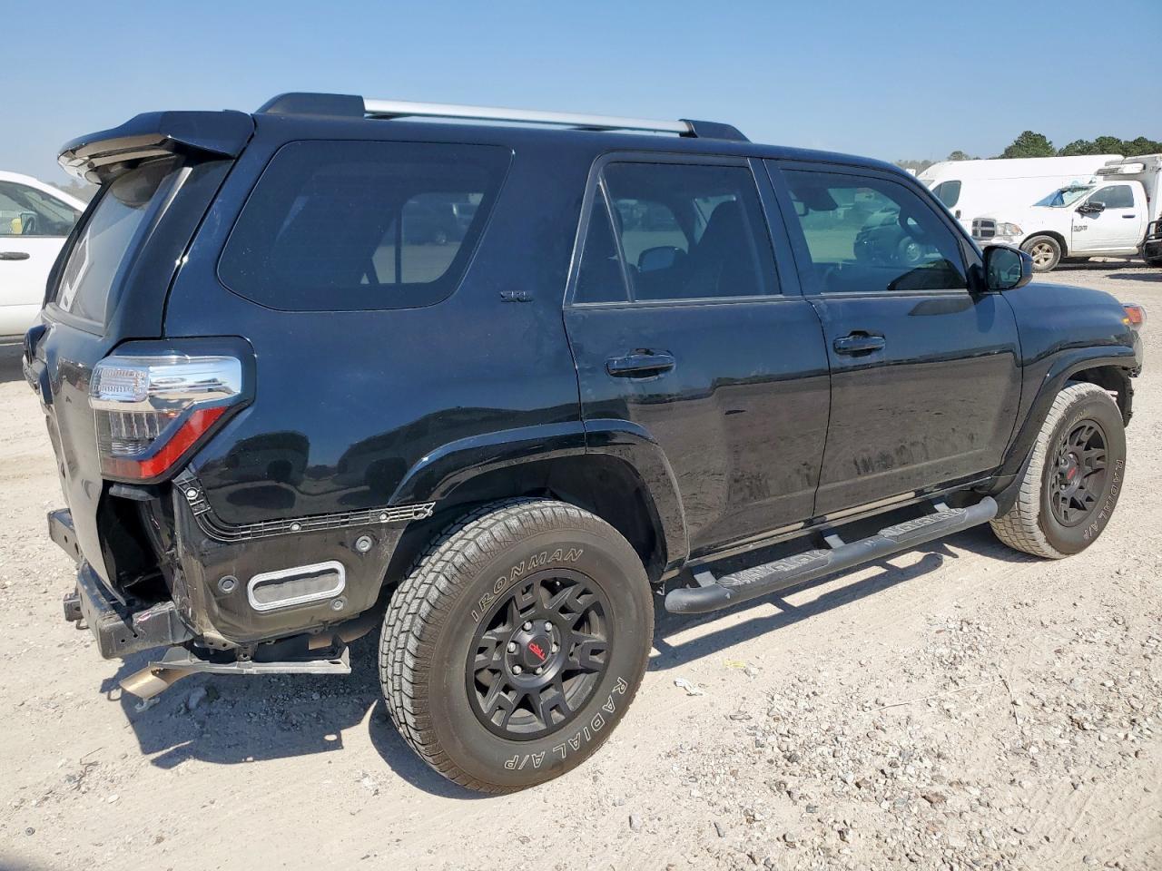 2022 Toyota 4Runner Sr5 - Image 3