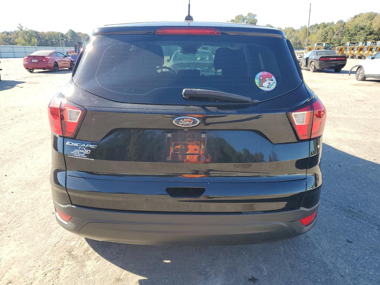 2019 Ford Escape S - Фото 6