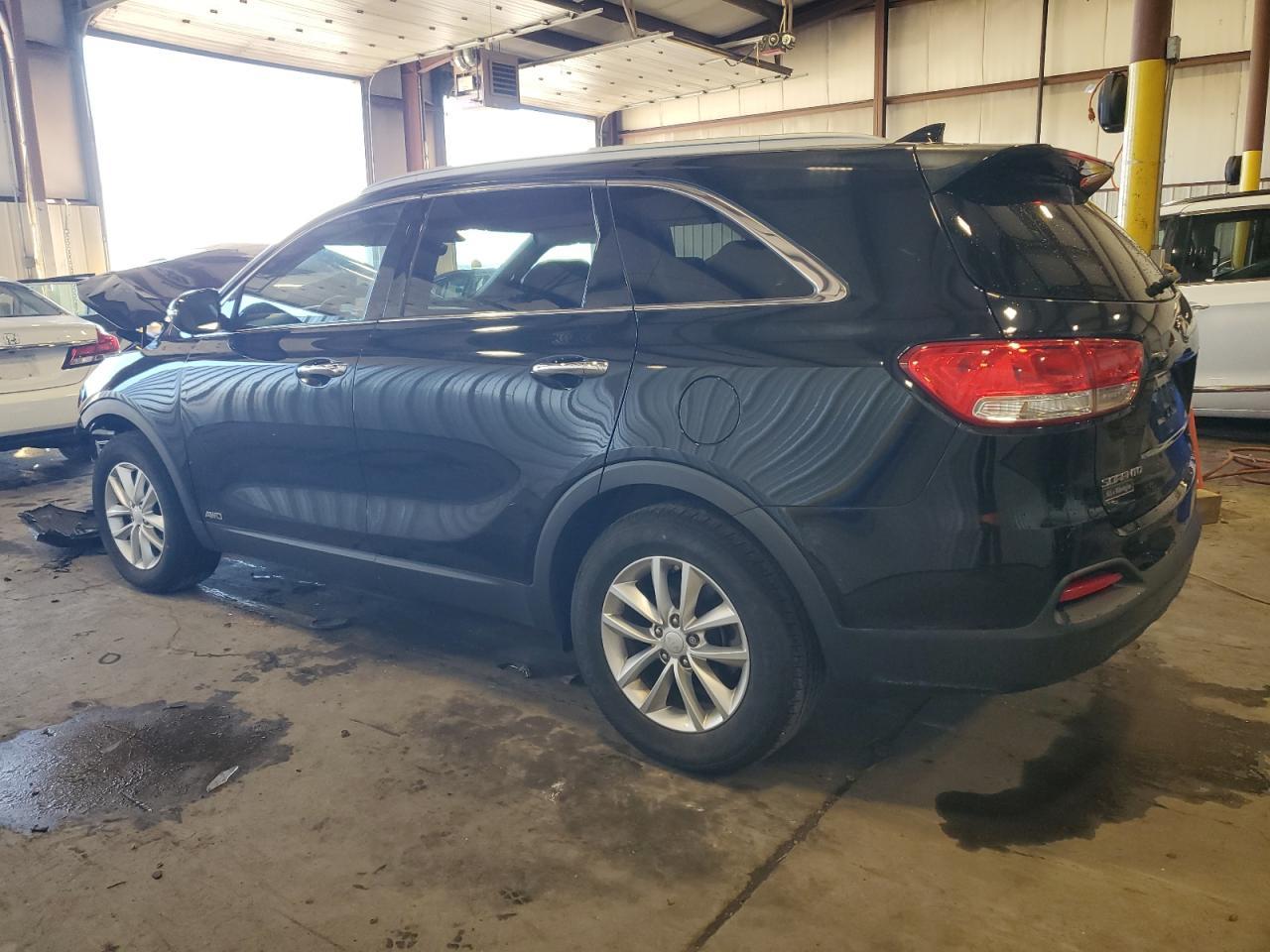 2016 Kia Sorento Lx - Image 2