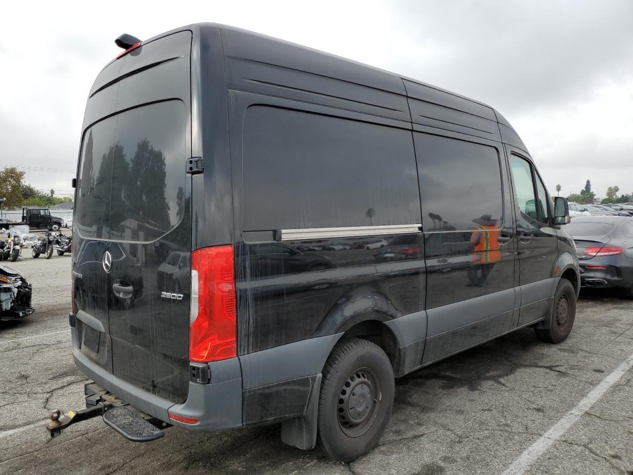 2024 Mercedes-Benz Sprinter 2500 - Image 3