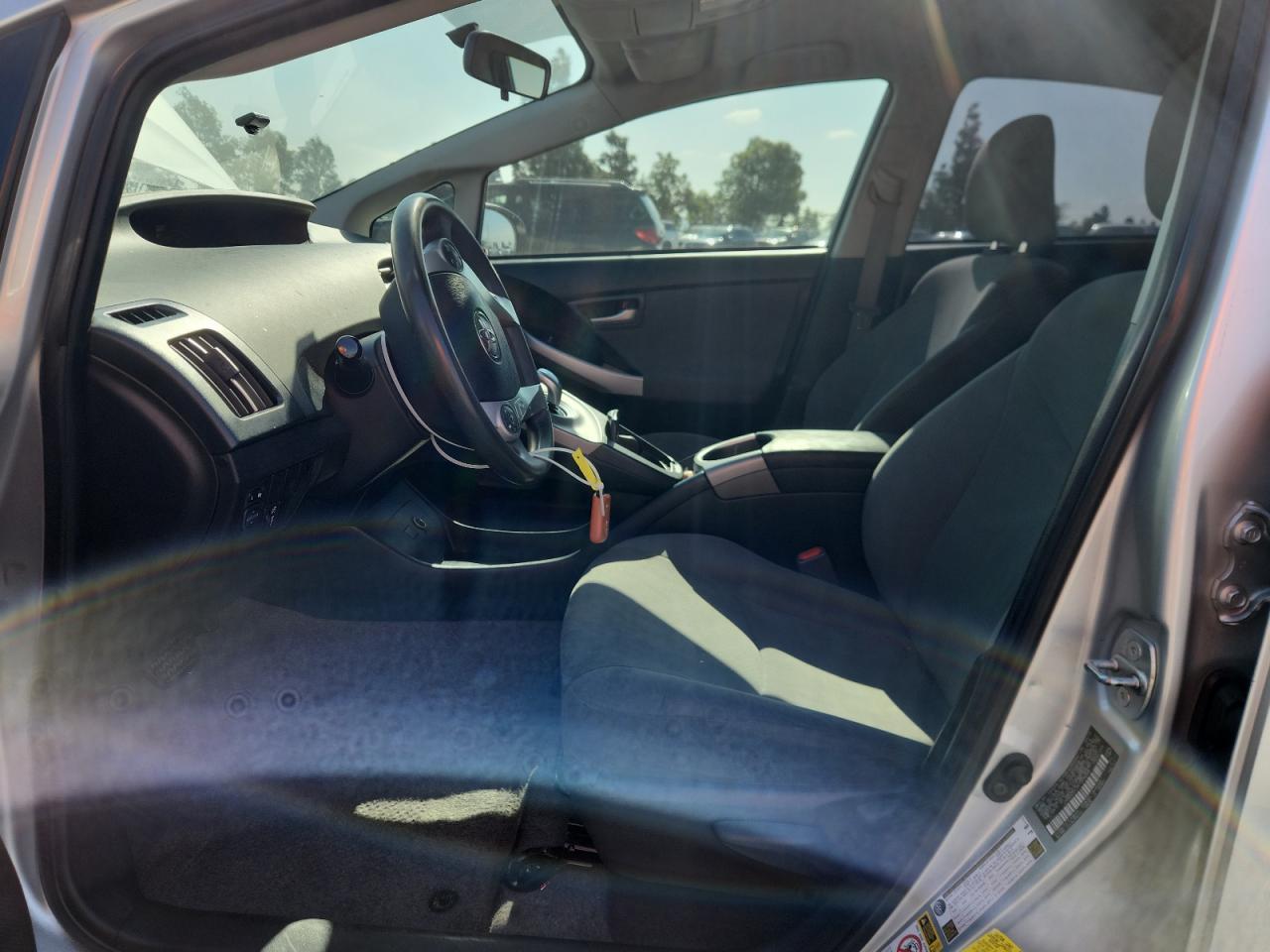 2015 Toyota Prius - Image 7