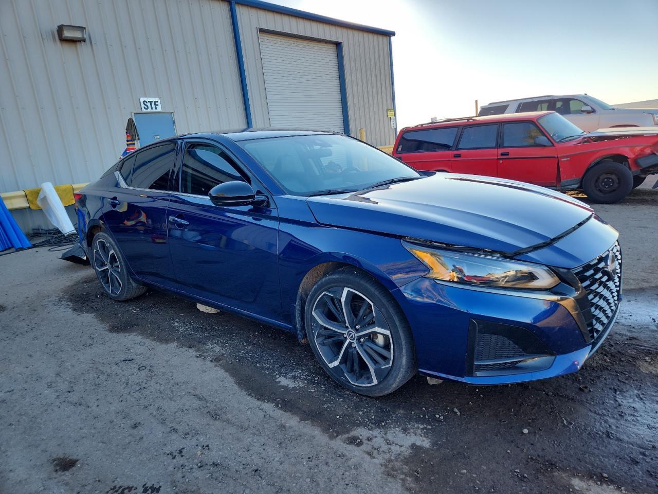 2024 Nissan Altima Sr - Фото 4