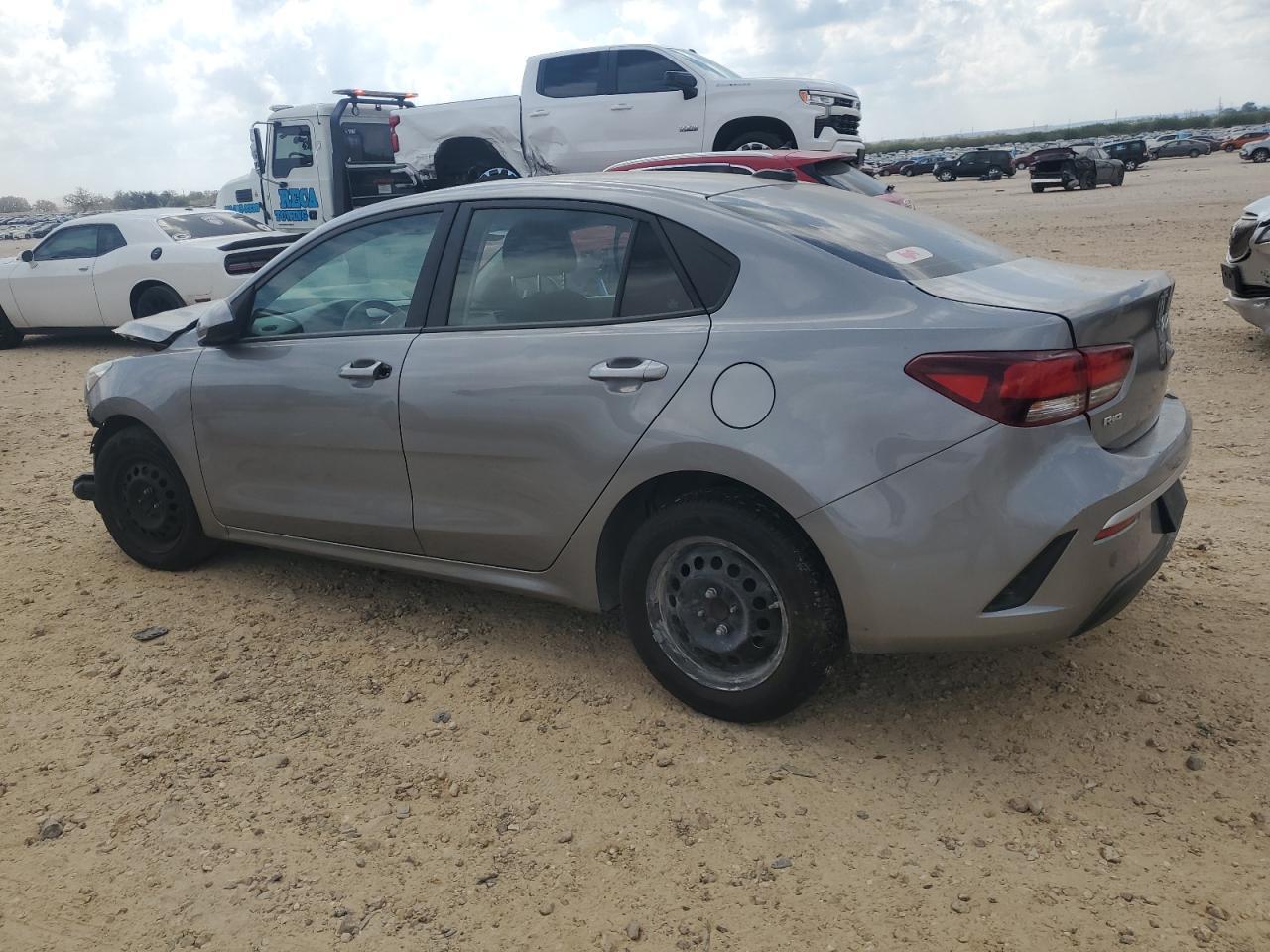2022 Kia Rio Lx - Фото 2