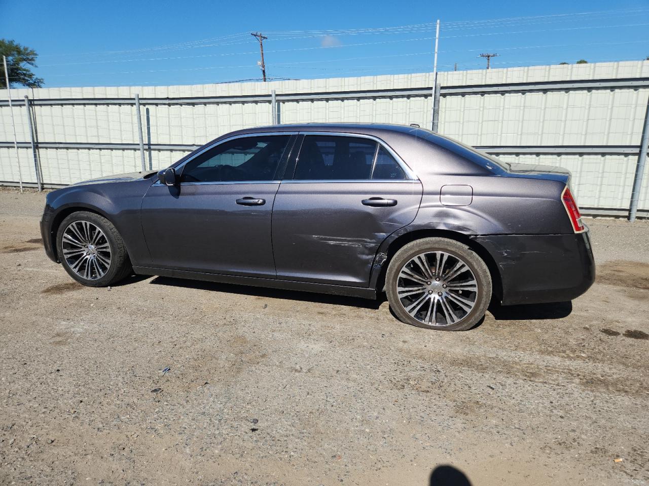 2013 Chrysler 300 S - Image 2