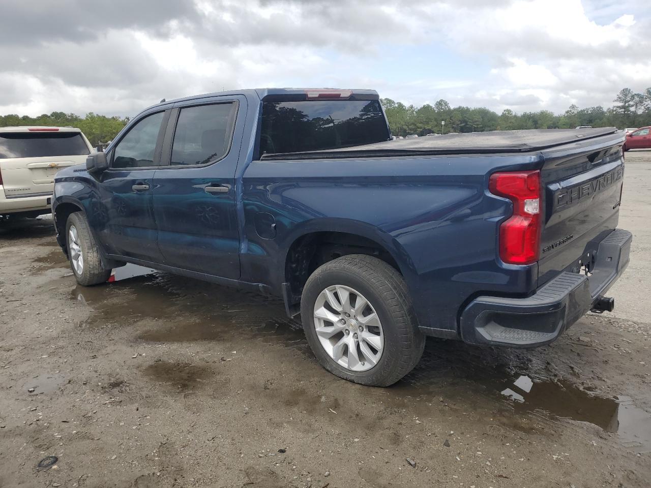 2022 Chevrolet Silverado Ltd C1500 Custom - Image 2