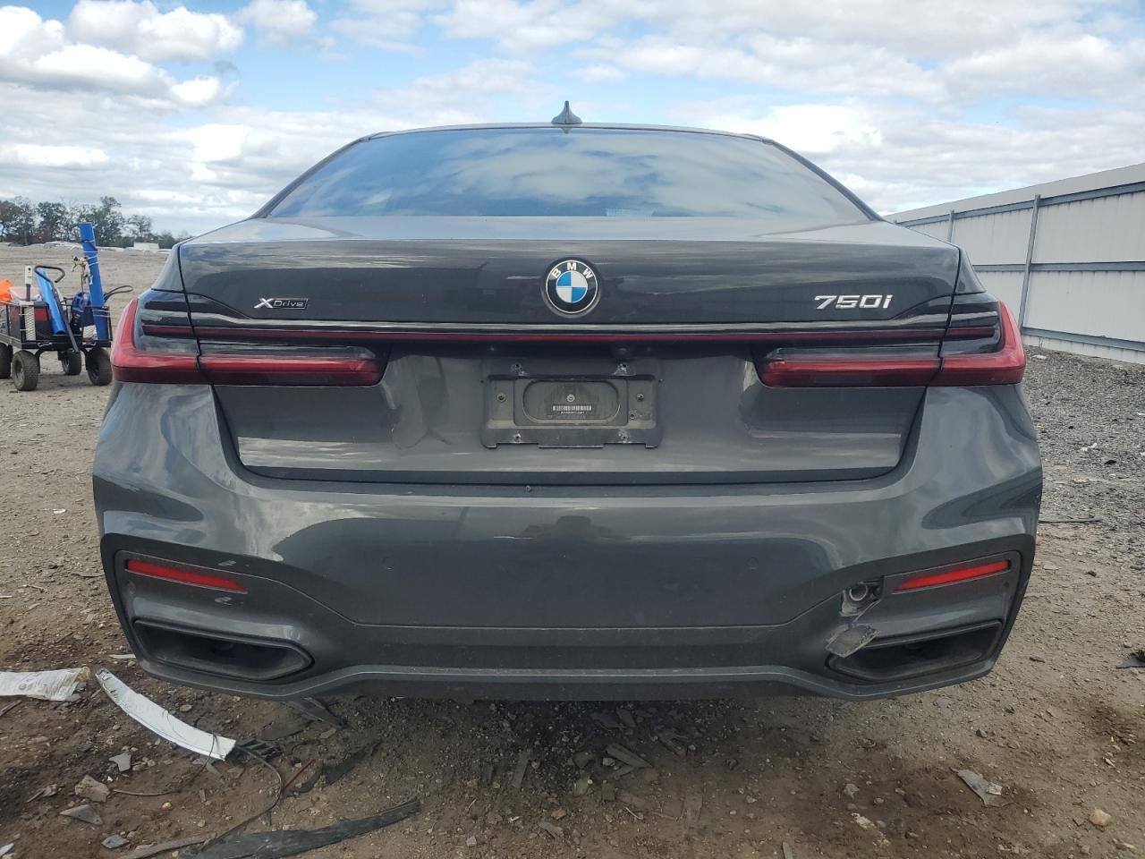 2022 BMW 750 Xi - Фото 6