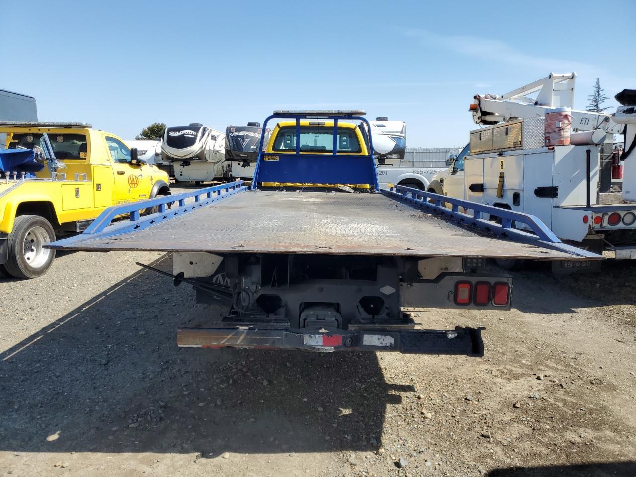 2019 Ford F650 Super Duty - Image 6