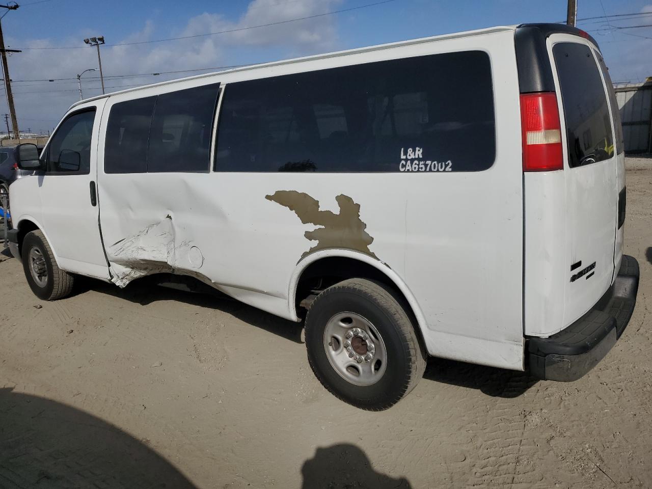 2010 Chevrolet Express G3500 Lt - Фото 2