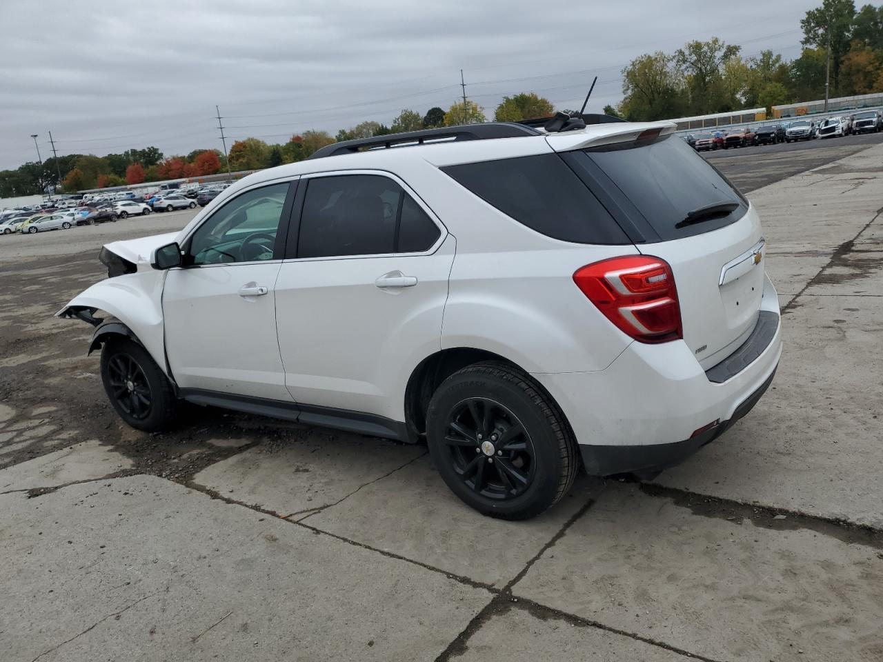 2017 Chevrolet Equinox Lt - Фото 2