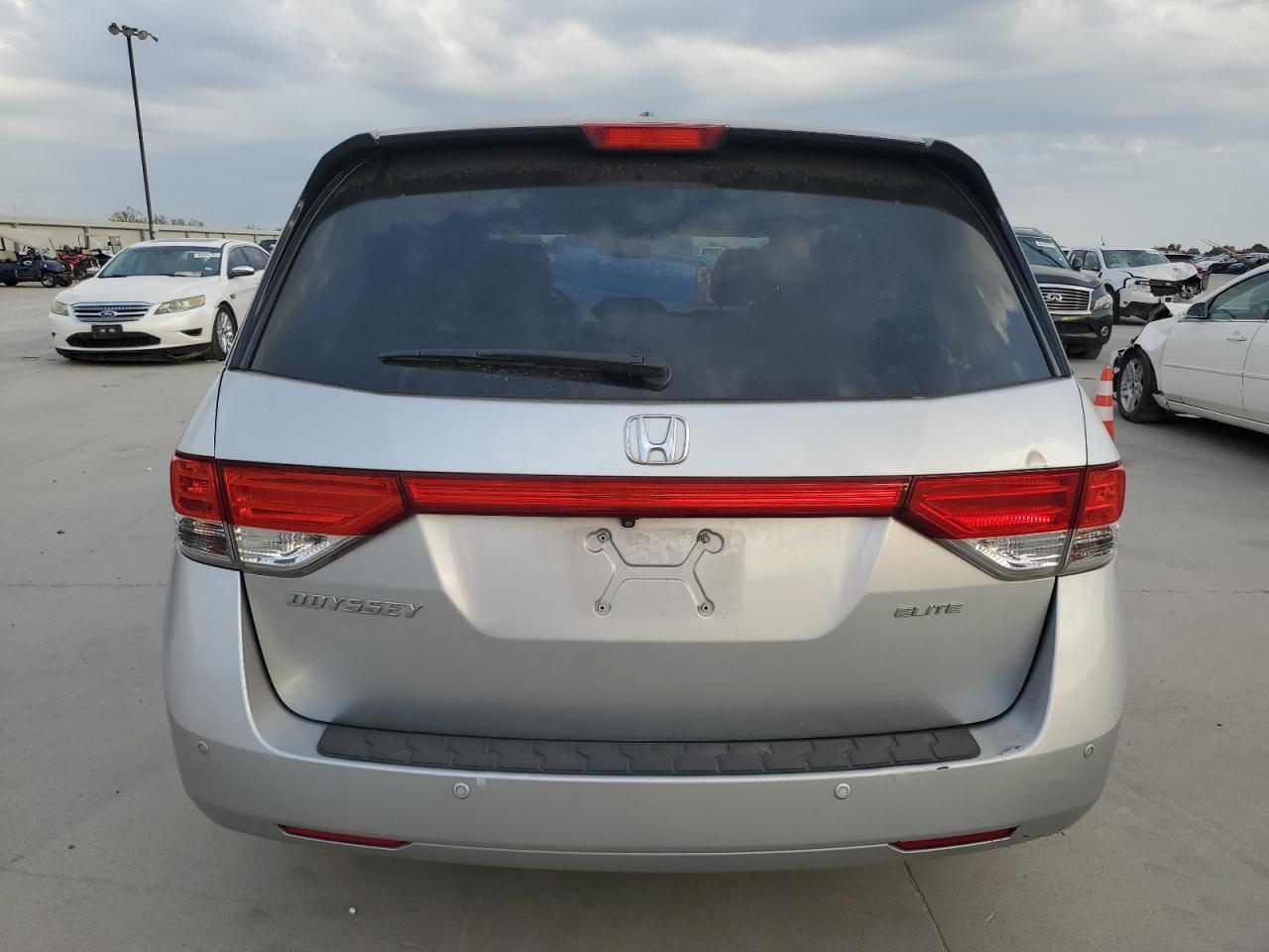 2015 Honda Odyssey - Фото 6