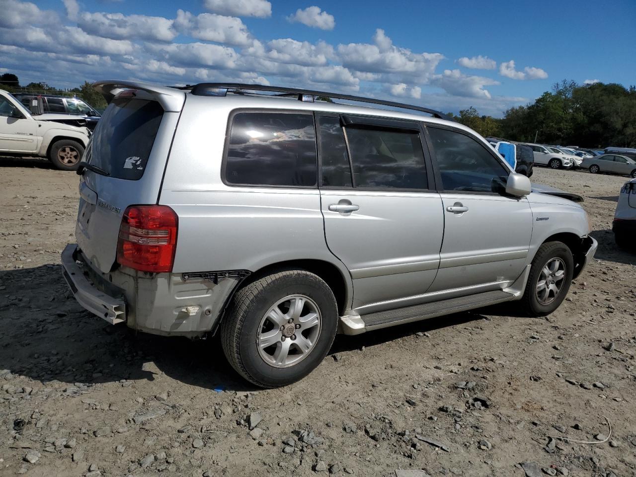 2003 Toyota Highlander Limited - Image 3