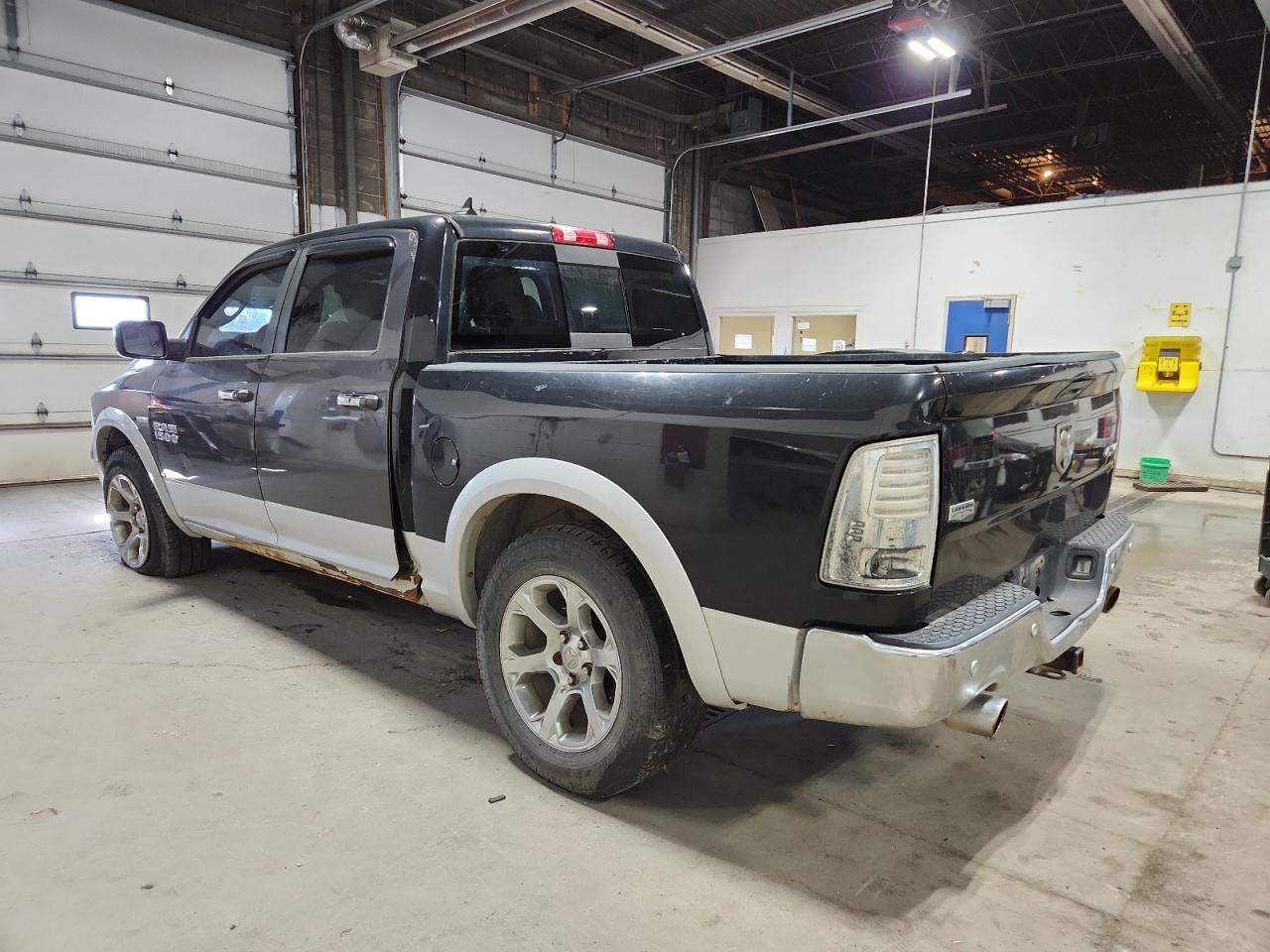 2017 Ram 1500 Laramie - Фото 2