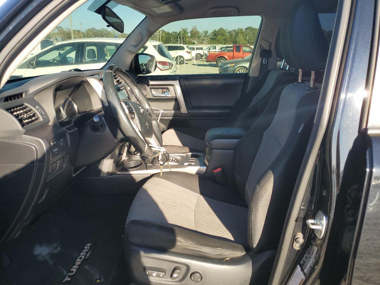 2016 Toyota 4Runner Sr5/Sr5 Premium - Image 7