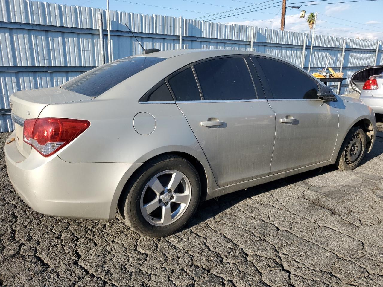 2016 Chevrolet Cruze Limited Lt - Image 3