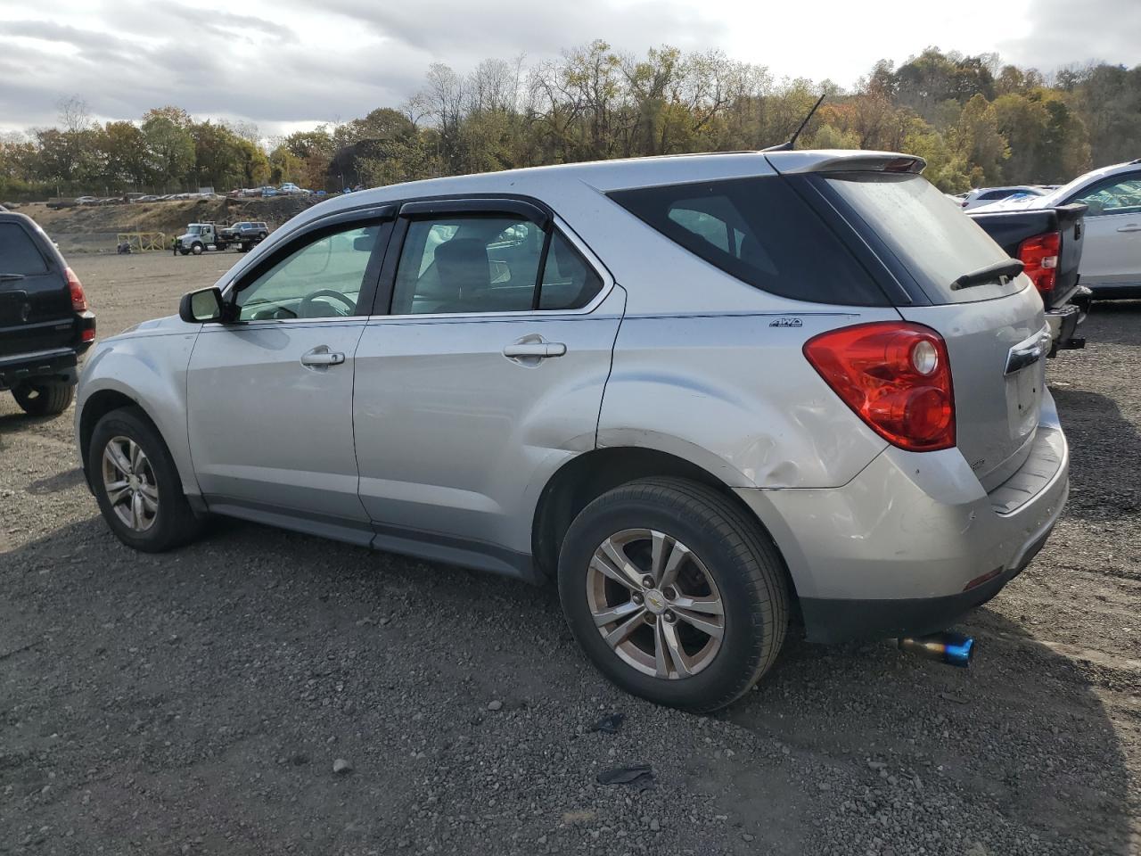 2011 Chevrolet Equinox Ls - Фото 2