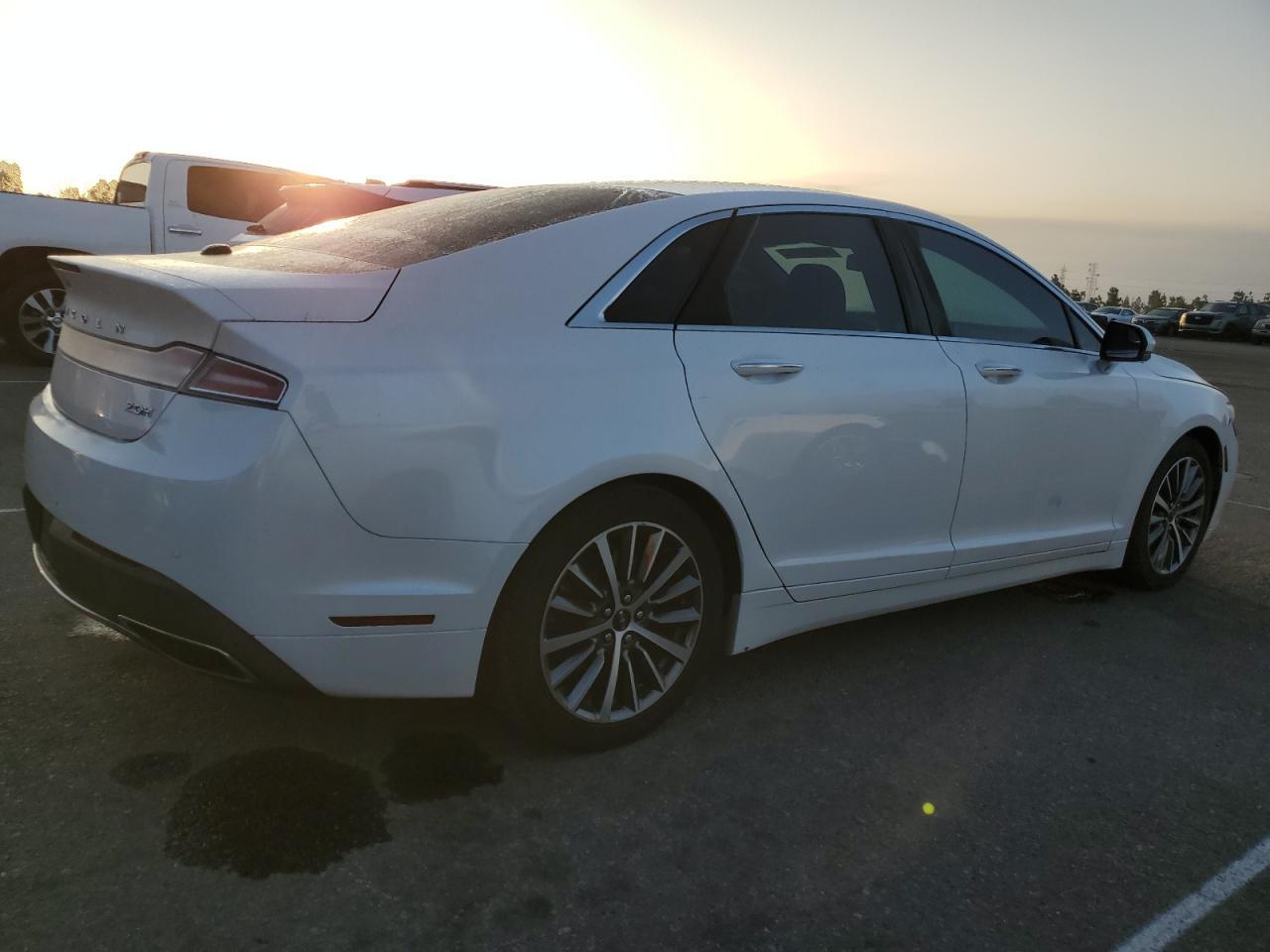 2017 Lincoln Mkz Hybrid Premiere - Image 3