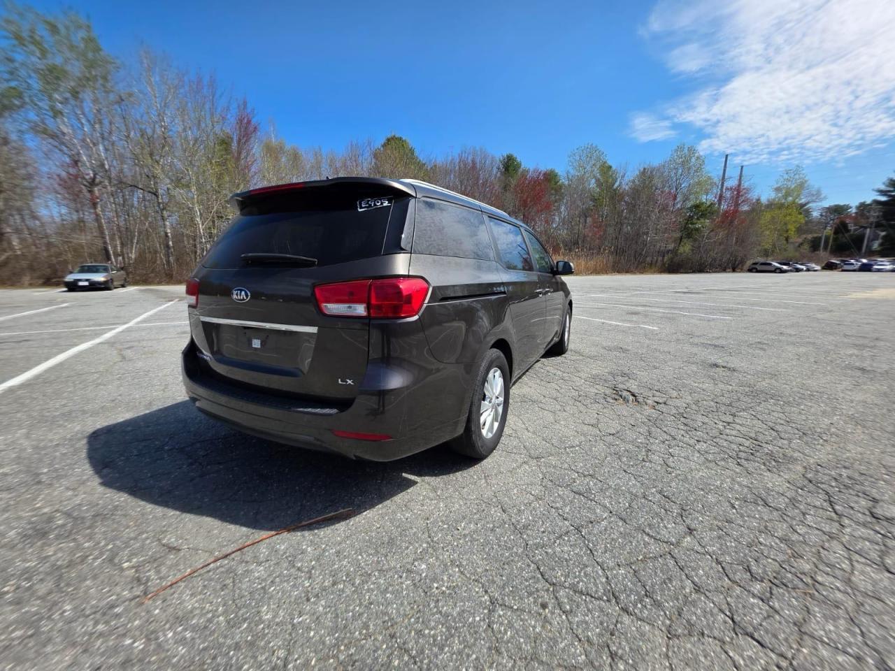 2015 Kia Sedona Lx - Фото 4