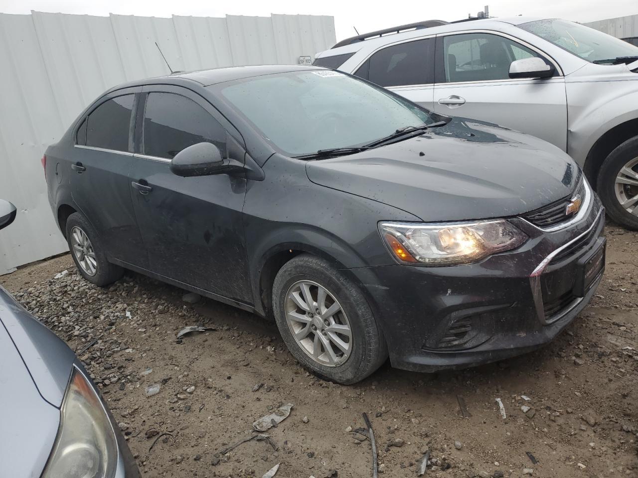 2019 Chevrolet Sonic Lt - Image 4