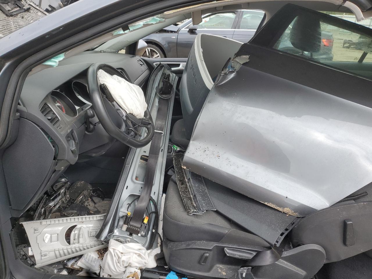 2016 Volkswagen Golf S/Se - Image 7