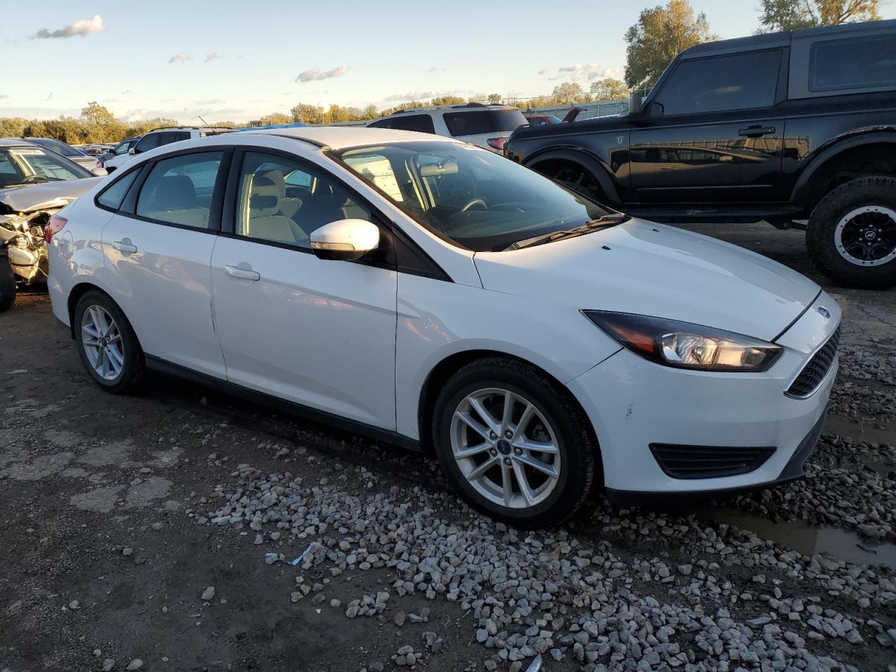 2016 Ford Focus Se - Фото 4