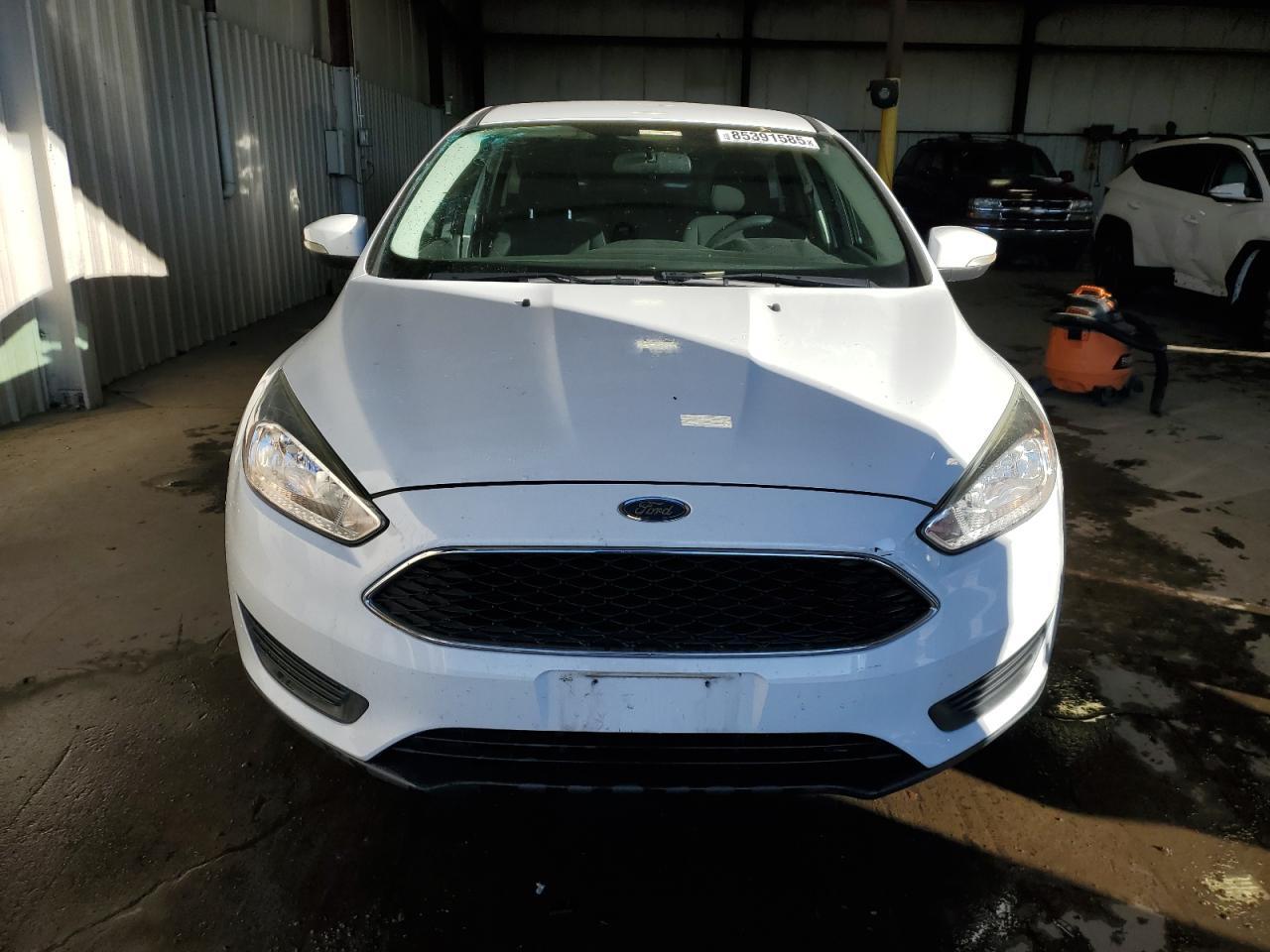 2017 Ford Focus Se - Image 5