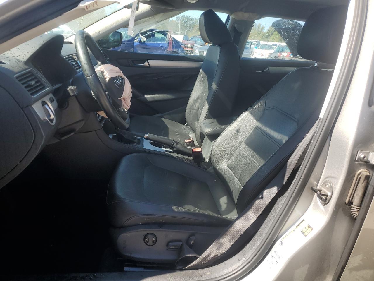 2013 Volkswagen Passat Se - Image 7