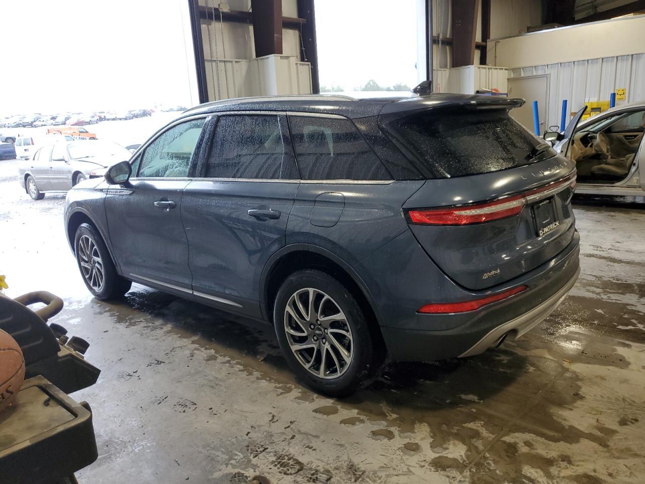 2022 Lincoln Corsair - Фото 2