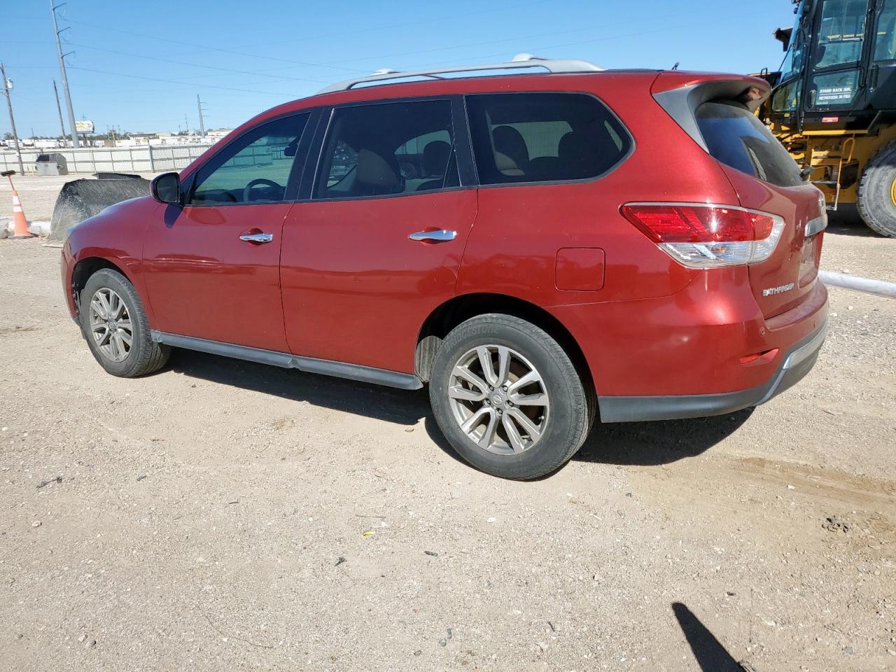 2013 Nissan Pathfinder S - Фото 2