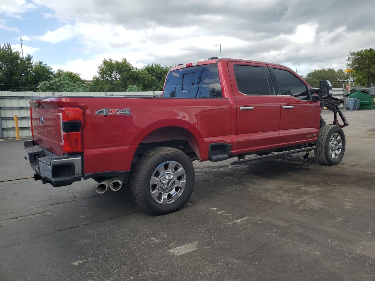 2024 Ford F250 Super Duty - Image 3