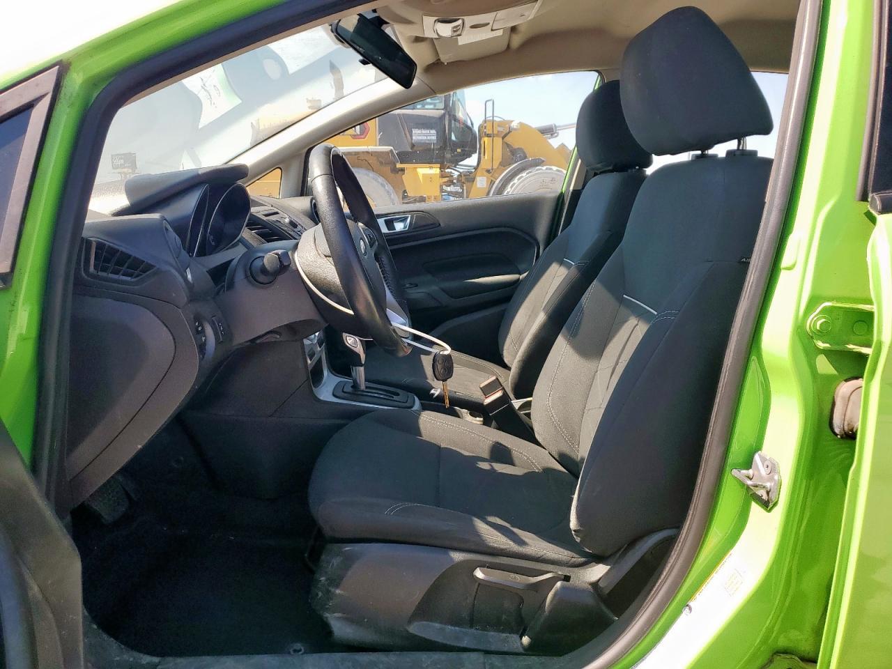 2014 Ford Fiesta Se - Фото 7