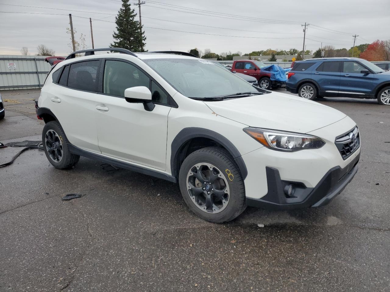 2023 Subaru Crosstrek Premium - Image 4