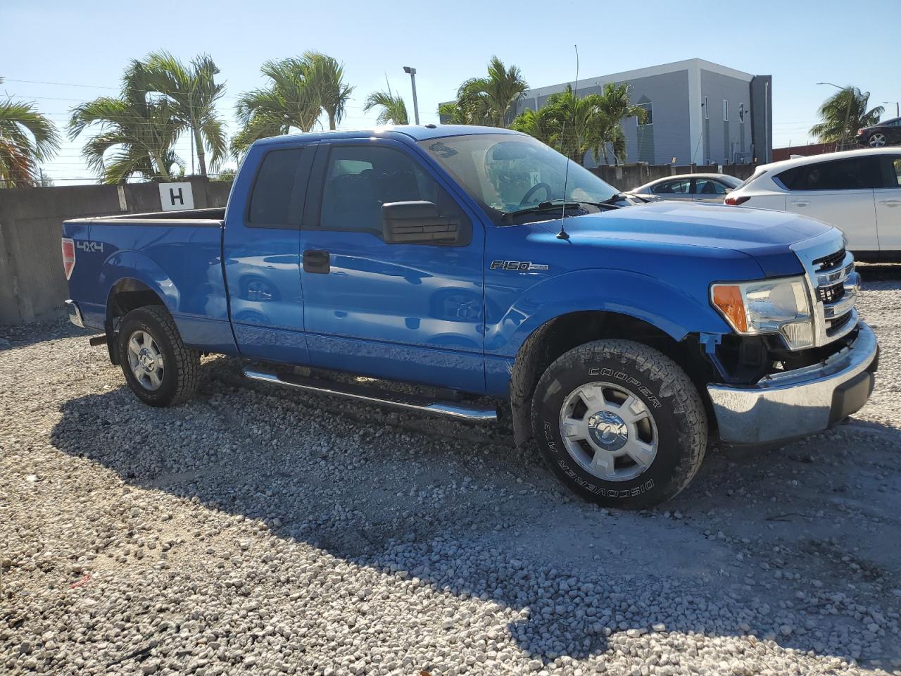 2013 Ford F150 Super Cab - Фото 4