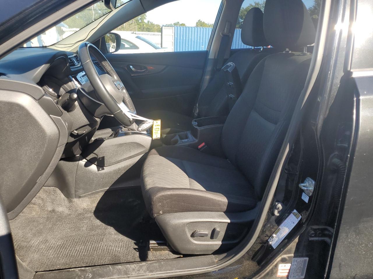 2019 Nissan Rogue S - Image 7