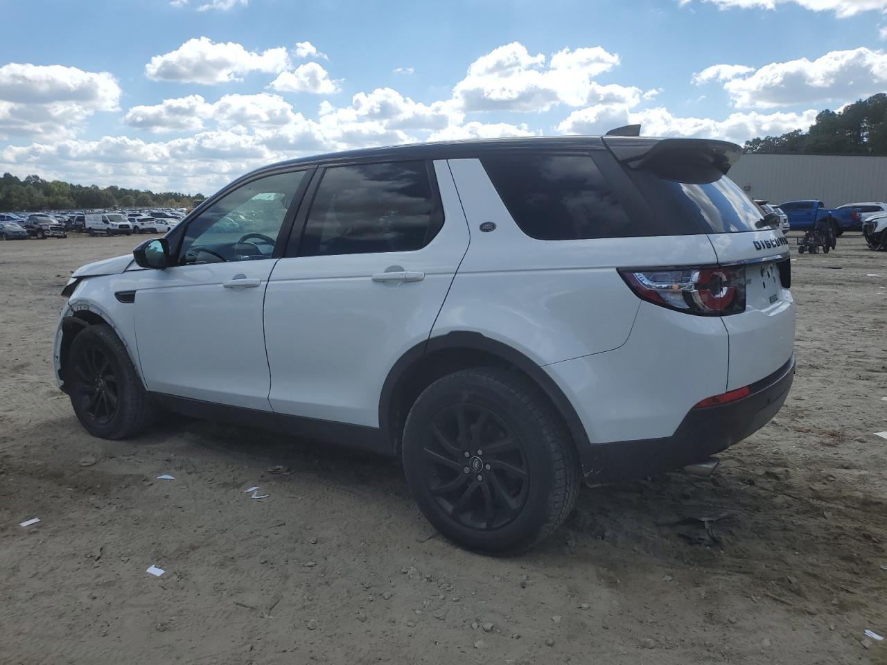 2017 Land Rover Discovery Sport Se - Image 2