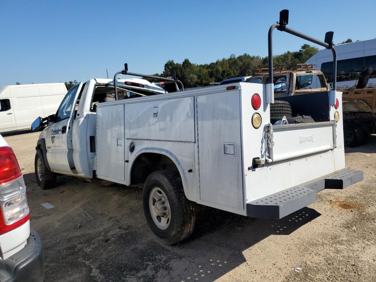 2003 Chevrolet Silverado C2500 - Image 2