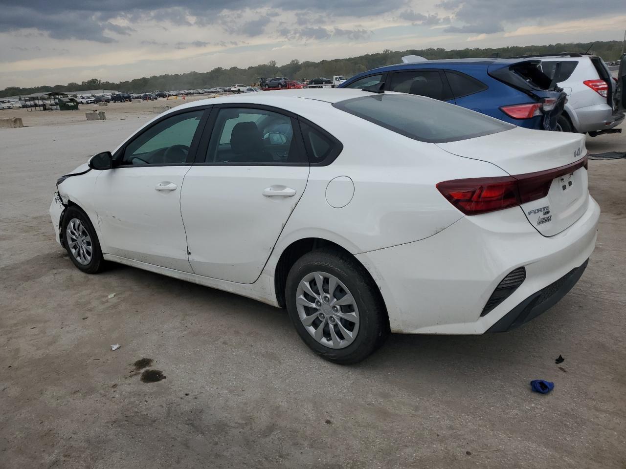 2024 Kia Forte Lx - Image 2