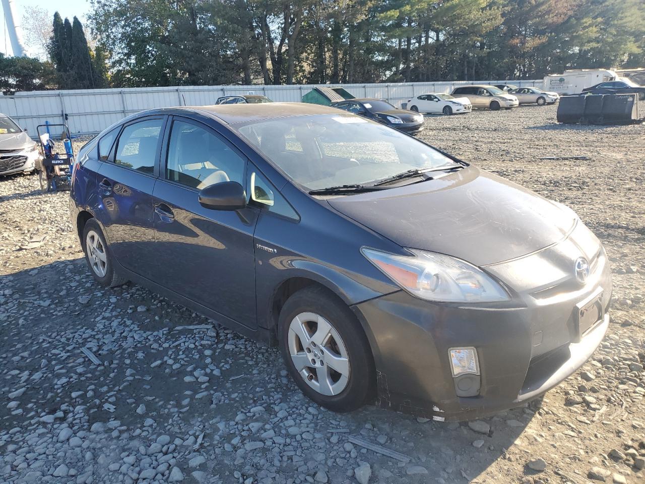 2011 Toyota Prius - Фото 4