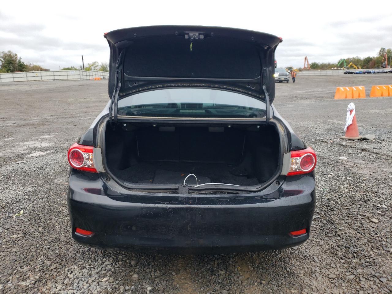 2012 Toyota Corolla Base - Фото 6