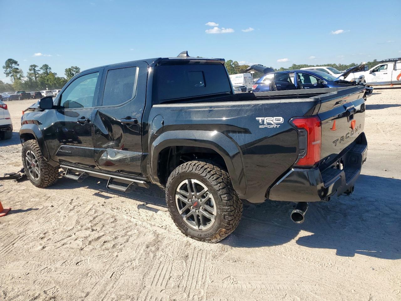 2025 Toyota Tacoma Double Cab - Фото 2