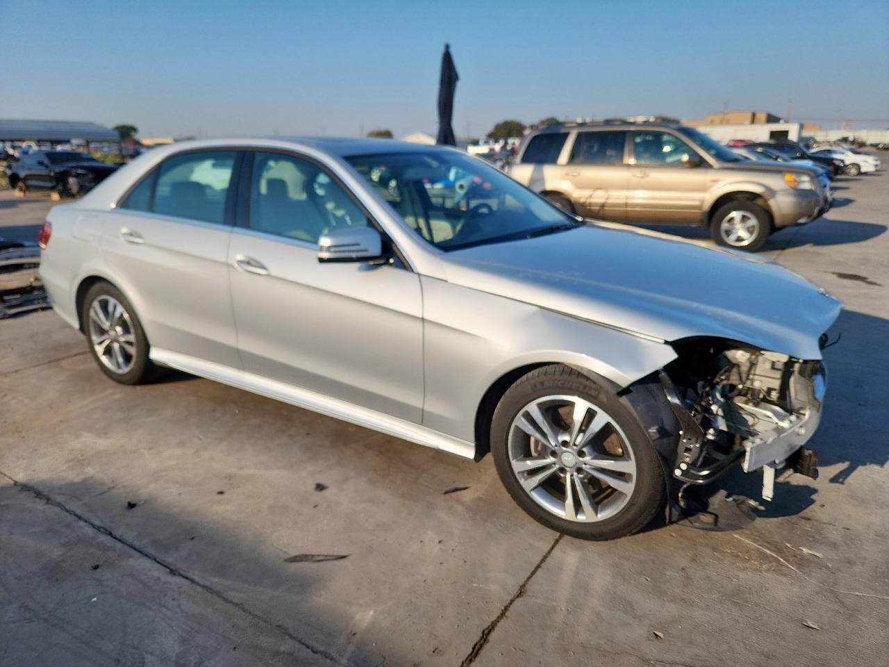 2016 Mercedes-Benz E 350 - Фото 4