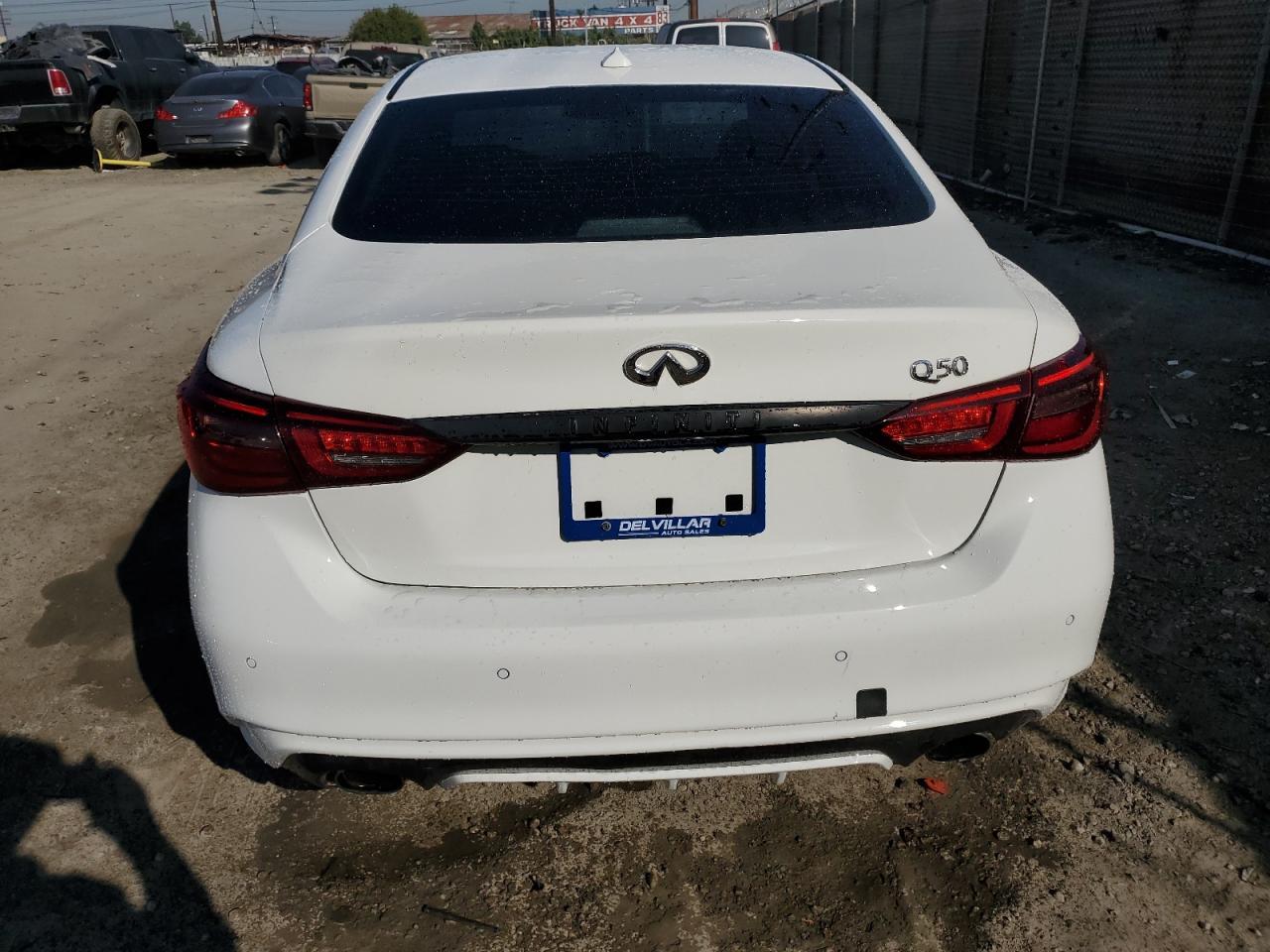 2018 Infiniti Q50 Luxe - Image 6