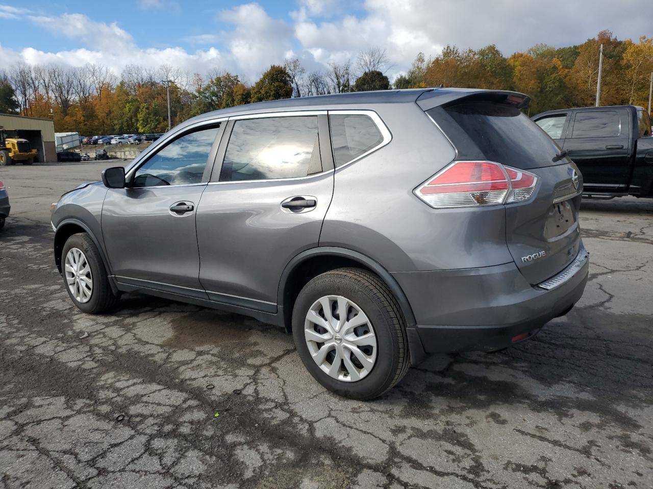 2016 Nissan Rogue S - Фото 2