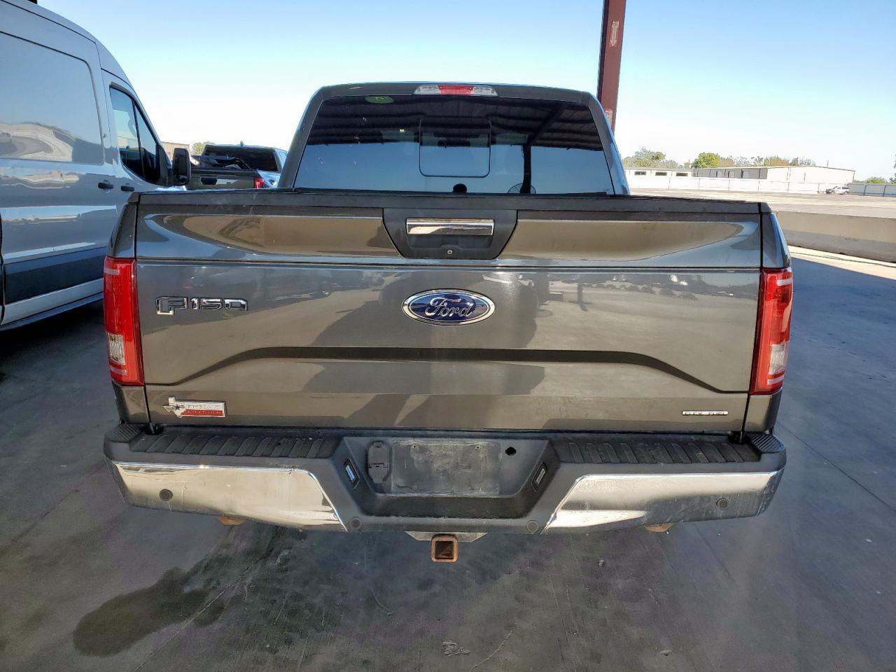 2015 Ford F150 Supercrew - Фото 6