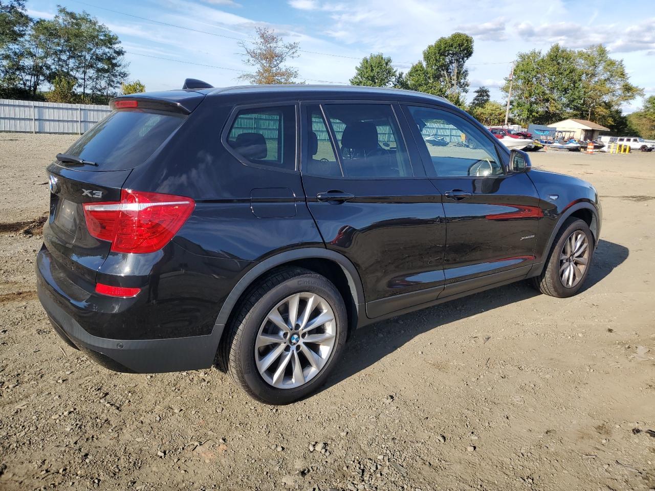 2017 BMW X3 xDrive28I - Фото 3